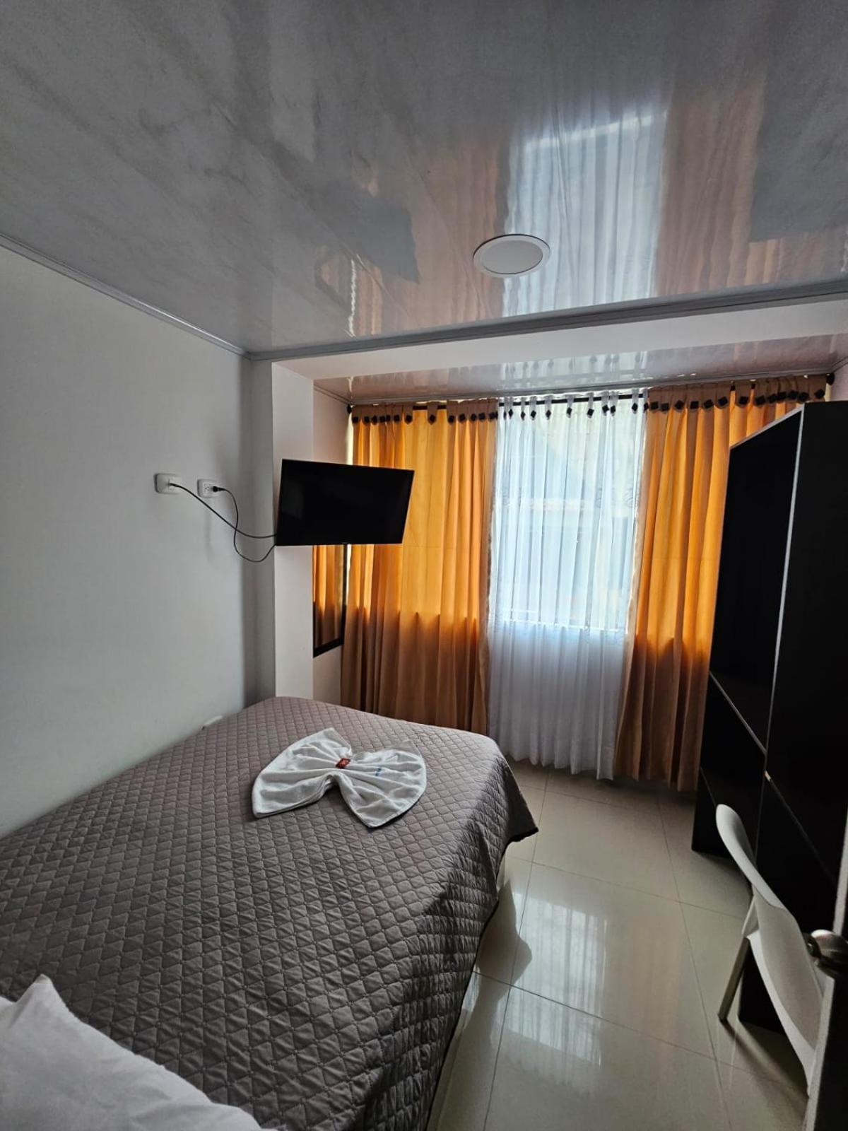 Hotel Big Ben Malaga Santander Exteriör bild
